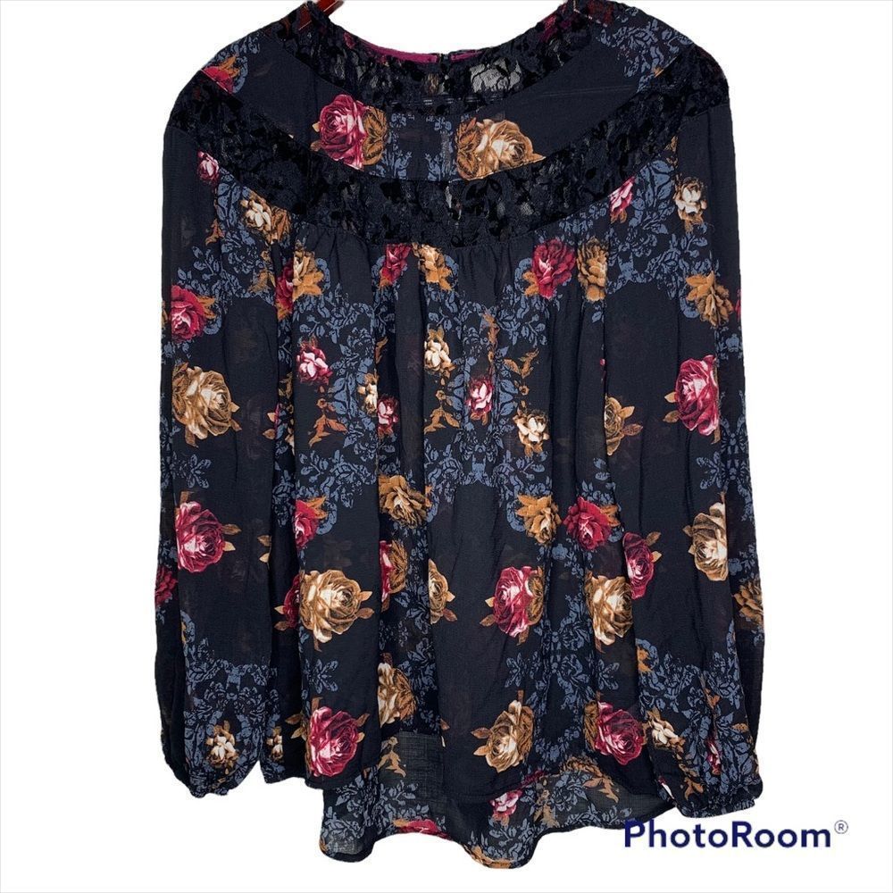Knox Rose Blouse Floral Lace